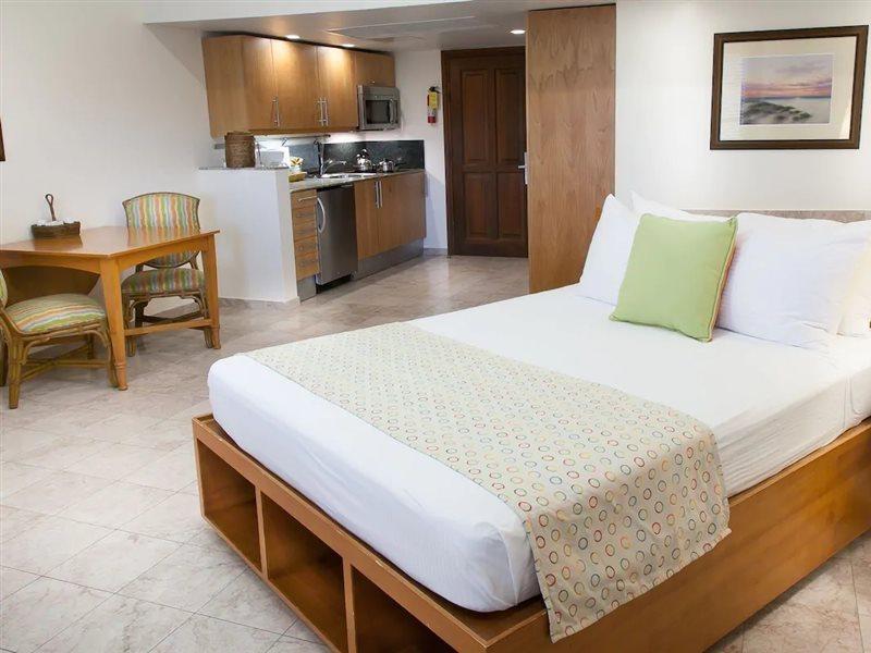 The Marlin At Taino Beach Resort Фрипорт-Сити Экстерьер фото